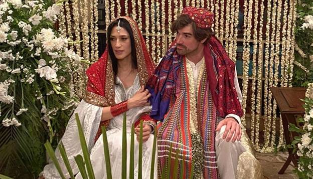 Fatima Bhutto and her husband Graham at their marriage ceremony in Karachi. &mdash; X/@fbhutto