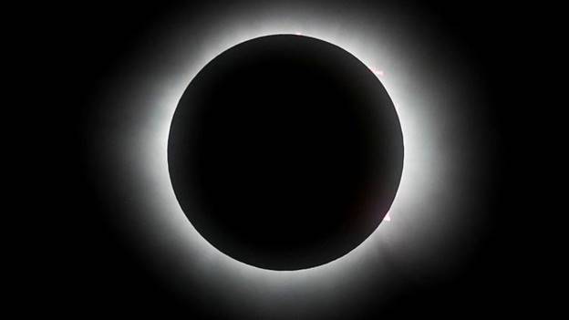 Mazatl&aacute;n, Mexico, is 1st city in North America to see solar eclipse totality