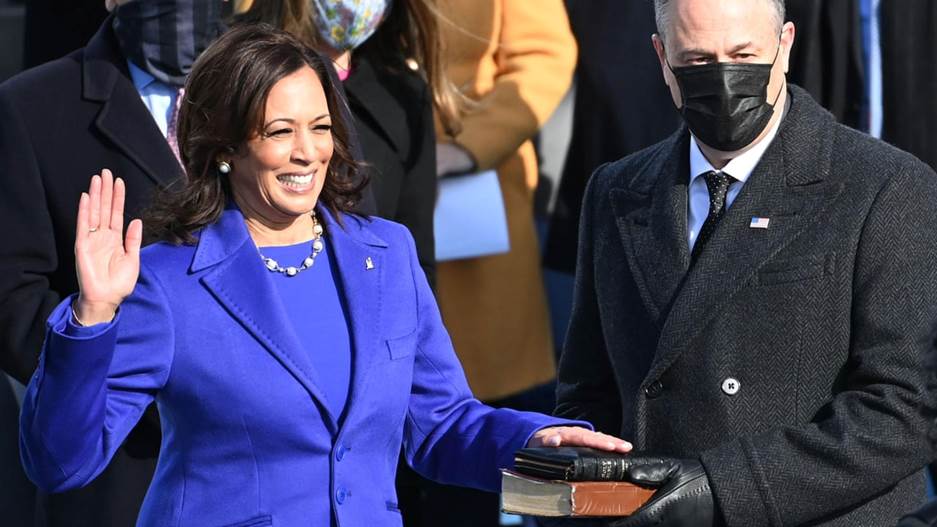 Kamala Harris sworn in as first female US vice-president – video | US news | The Guardian